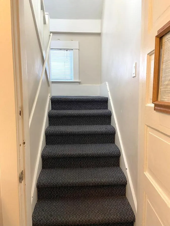 Douglas Guest House Vancouver 3*,