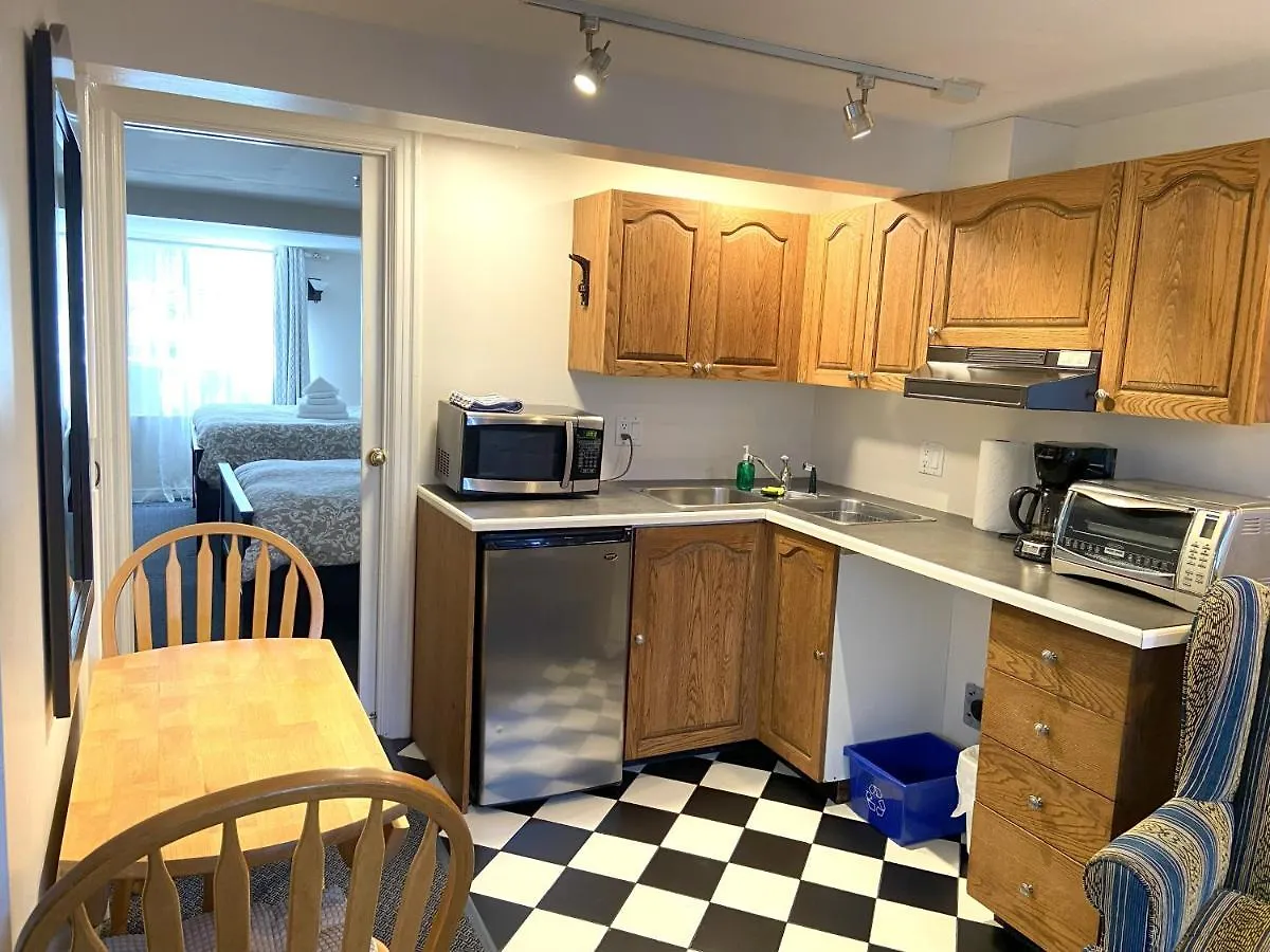 Douglas Guest House Vancouver 3*,
