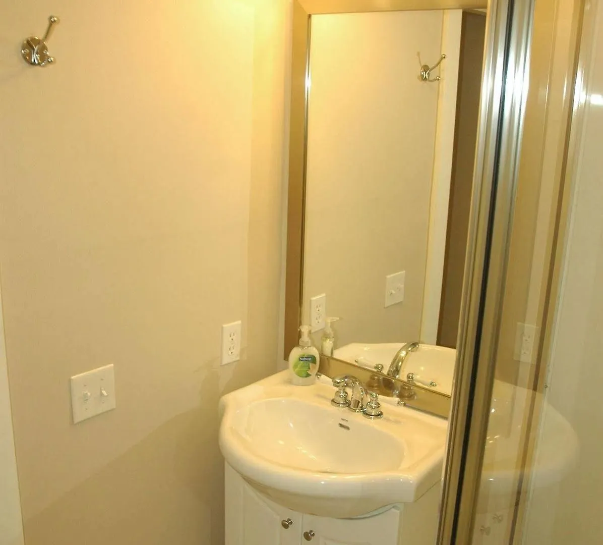 Douglas Guest House Vancouver 3*,  Canada